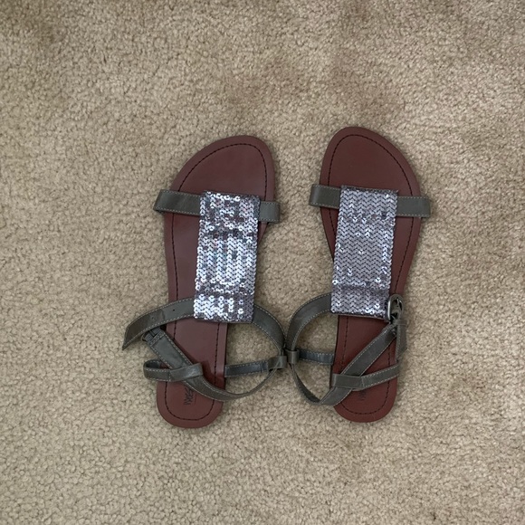 Size 11 Mossimo Sandal - Picture 2 of 5